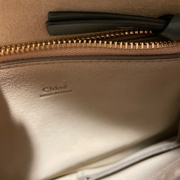Chloe Medium Faye Shoulder Bag - Picture 7 of 12